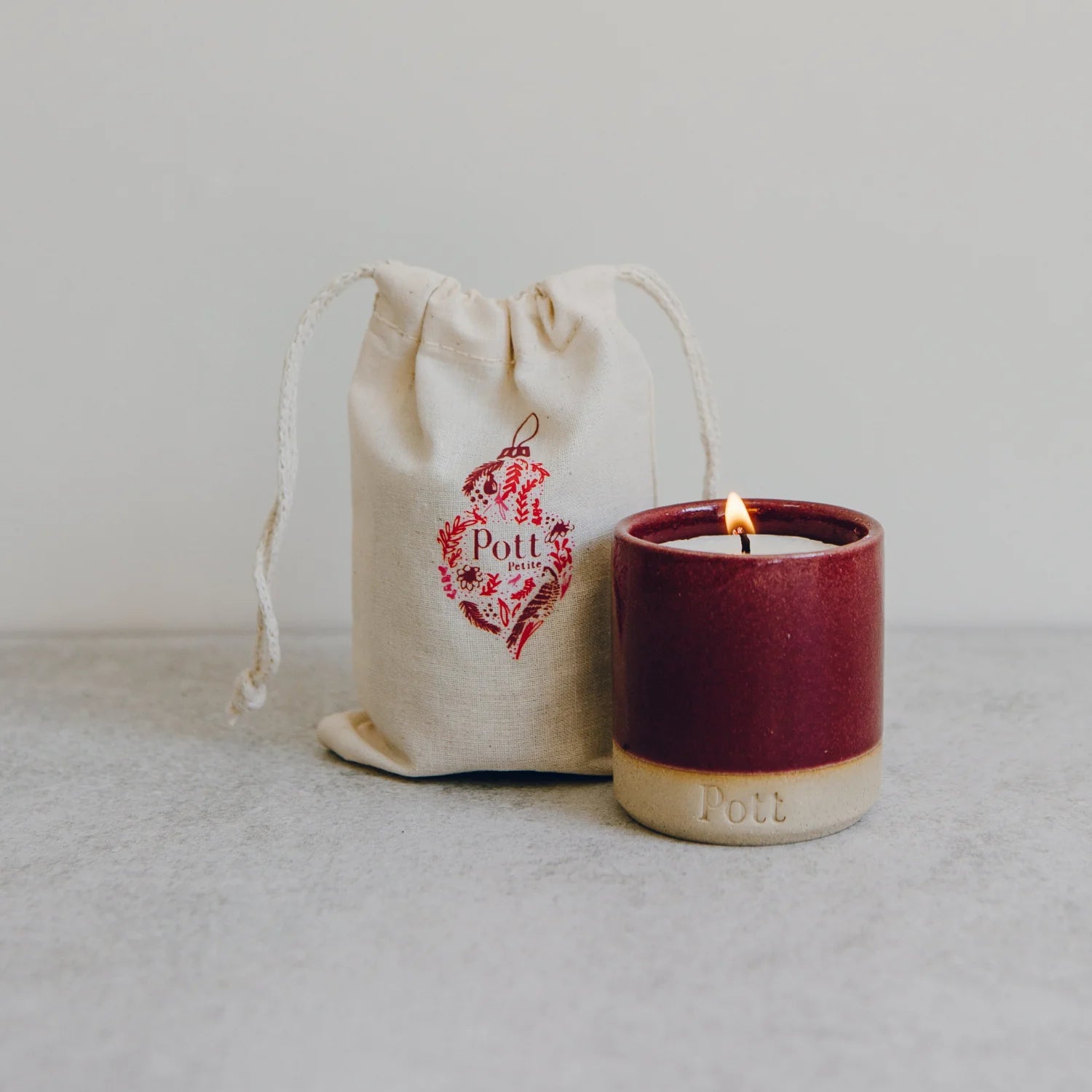 Limited Edition Pott Candle – Red Ruby | Christmas in July