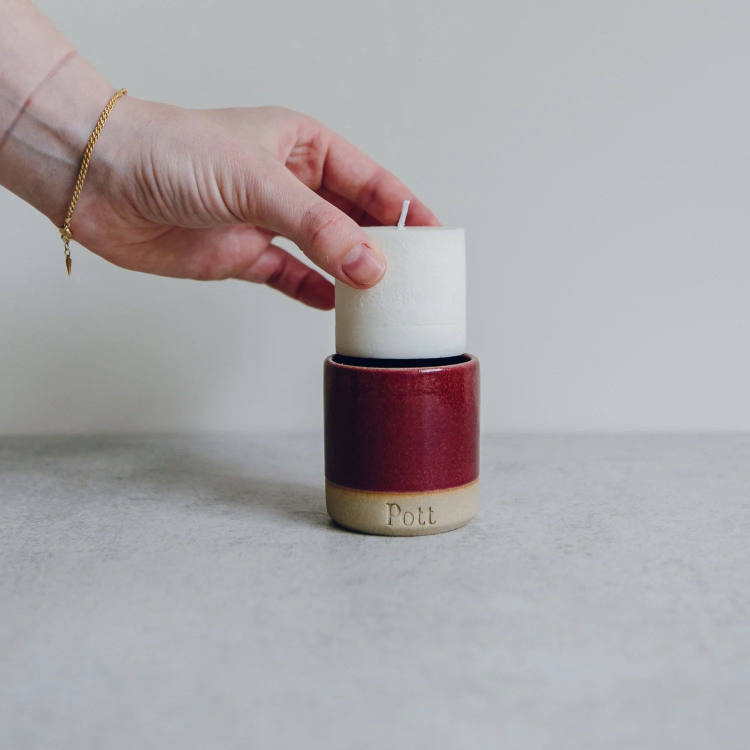 Limited Edition Pott Candle – Red Ruby | Christmas in July